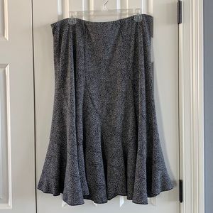 Liz Claiborne Flounce Hem Black & White Skirt